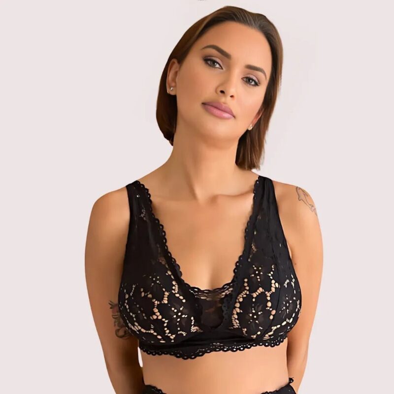 French Daina Chic Lace Bralette Gift Set for Luxe Occasions
